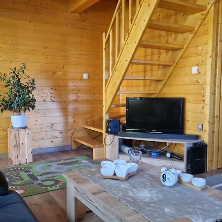 Domek Letniskowy Treby Stare Esterno foto